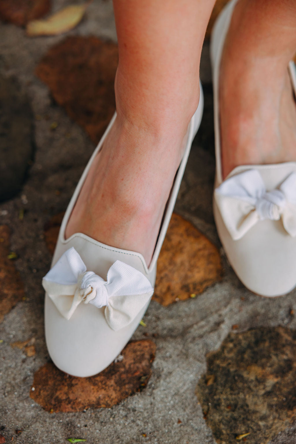 Beige-Panna bow loafers